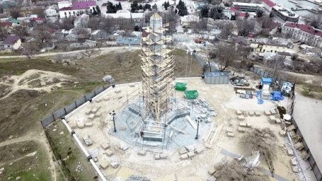 В Керчи реставрируют Обелиск Славы В Керчи реставрируют Обелиск Славы