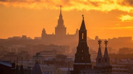 Кремль: инцидент в Керченском проливе - украинская провокация, а не российская агрессия Кремль: инцидент в Керченском проливе - украинская провокация, а не российская агрессия