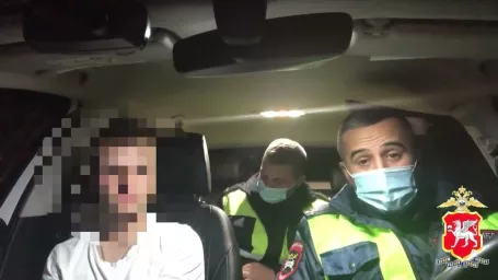 В Керчи сотрудники ДПС в ходе погони задержали нетрезвого водителя